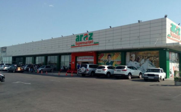 fovqelade-hallar-da-araz-supermarket-i-cerimeledi